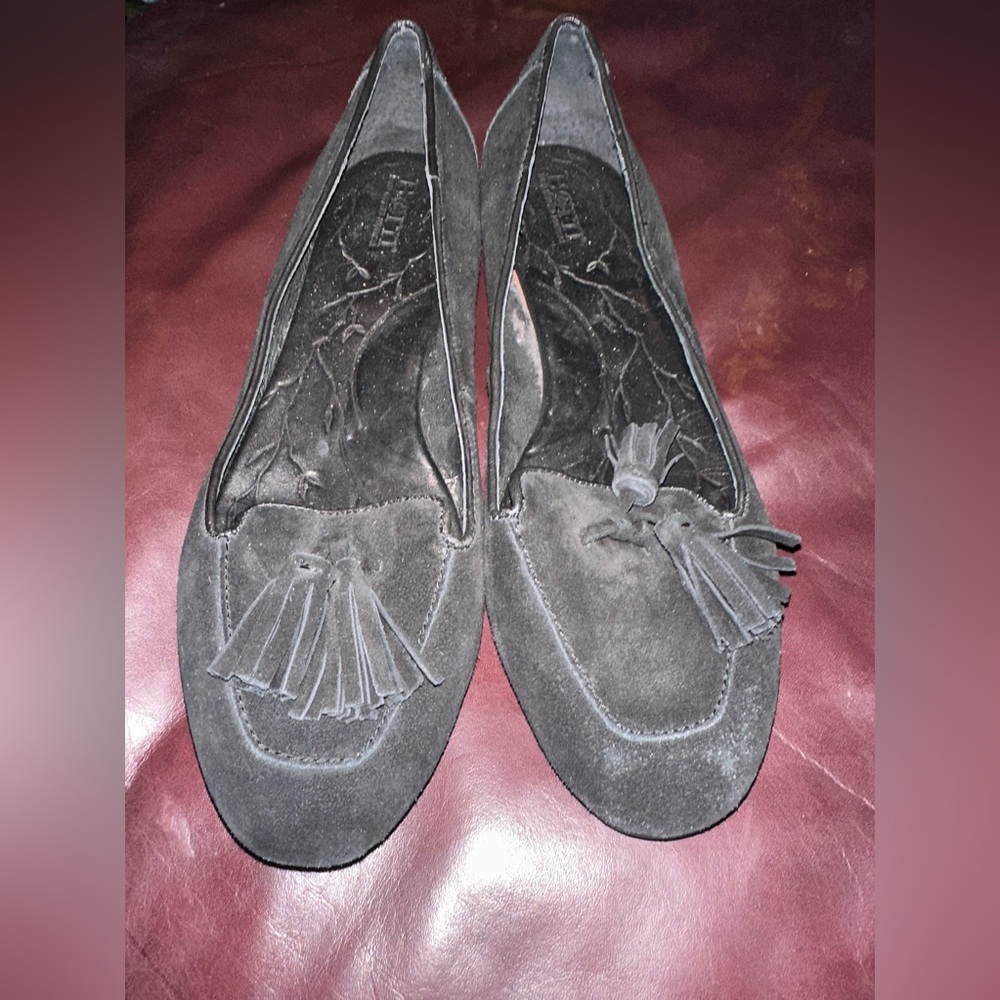 Born  size 8.5